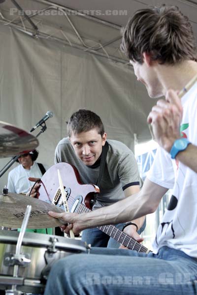 DEERHOOF - 2009-05-31 - PARIS - Parc de la Villette - 